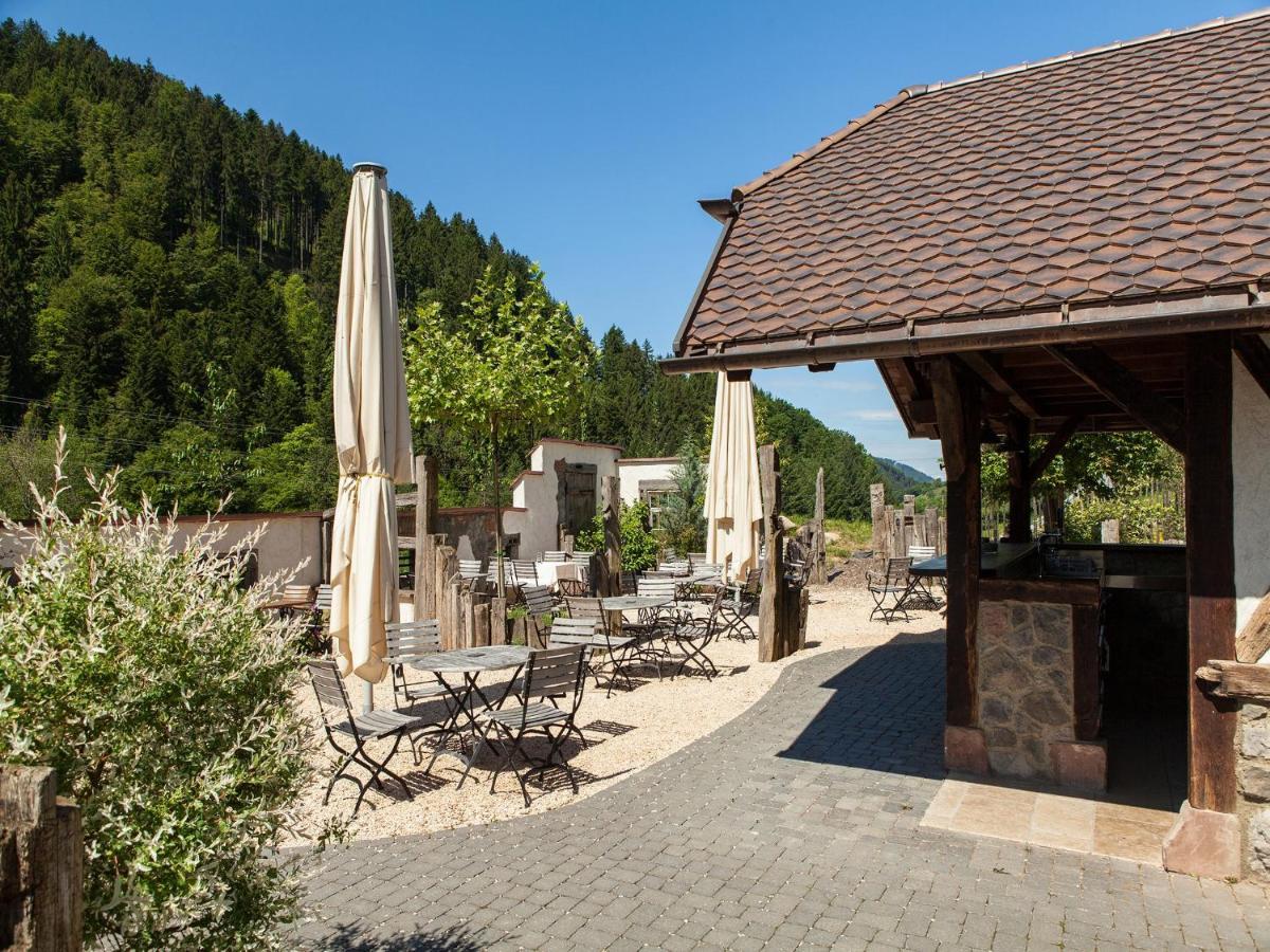 Landgasthaus Gruener Baum Simonswald Exterior foto